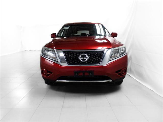 used 2014 Nissan Pathfinder car, priced at $12,495