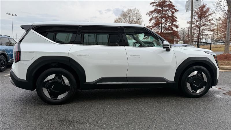 used 2024 Kia EV9 car, priced at $33,995