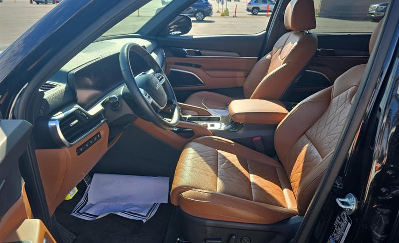 used 2024 Kia Telluride car, priced at $41,995