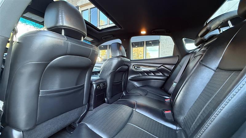 used 2017 INFINITI Q70 car, priced at $19,995