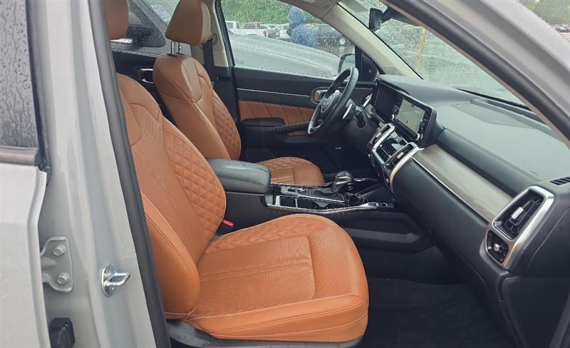 used 2023 Kia Sorento car, priced at $32,995