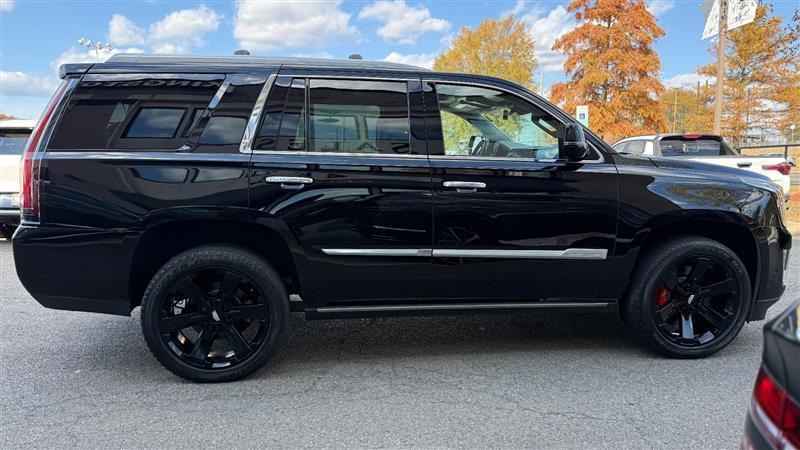 used 2020 Cadillac Escalade car, priced at $40,995