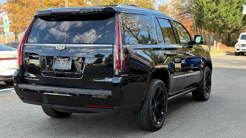 used 2020 Cadillac Escalade car, priced at $40,995