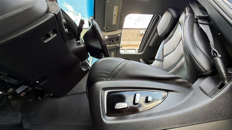 used 2020 Cadillac Escalade car, priced at $40,995