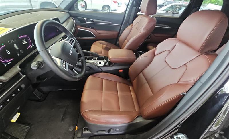 used 2024 Kia Telluride car, priced at $39,995