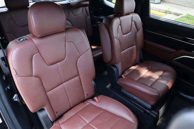 used 2024 Kia Telluride car, priced at $39,995