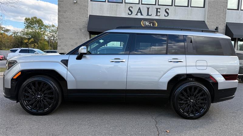 used 2024 Hyundai Santa Fe car, priced at $31,995