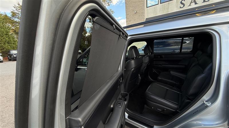 used 2024 Hyundai Santa Fe car, priced at $31,995