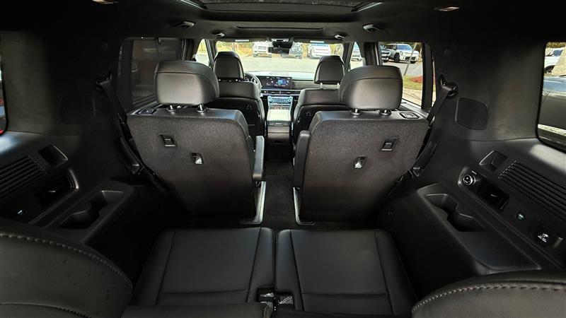 used 2024 Hyundai Santa Fe car, priced at $31,995