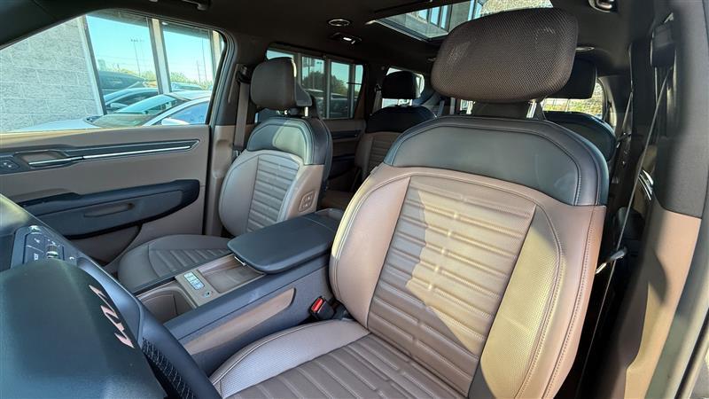 used 2024 Kia EV9 car, priced at $44,995