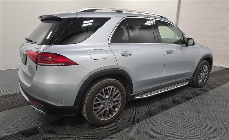 used 2022 Mercedes-Benz GLE 450 car, priced at $41,995