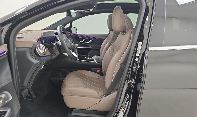 used 2023 Mercedes-Benz EQE 500 car, priced at $40,995