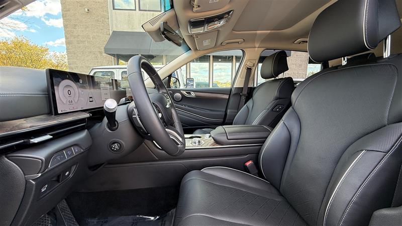 used 2025 Genesis GV80 car, priced at $54,995