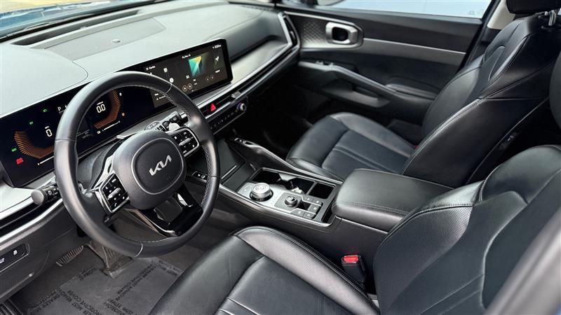 used 2025 Kia Sorento Hybrid car, priced at $29,995