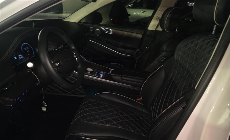 used 2024 Genesis GV80 car, priced at $42,995