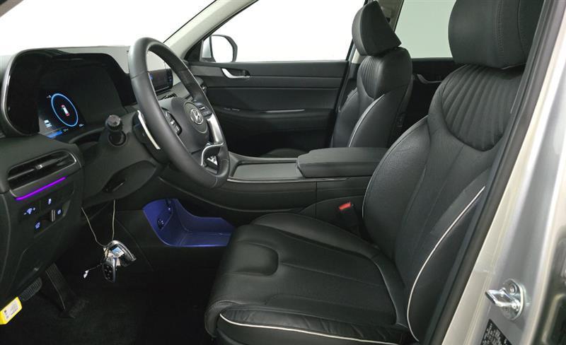 used 2024 Hyundai Palisade car, priced at $36,995