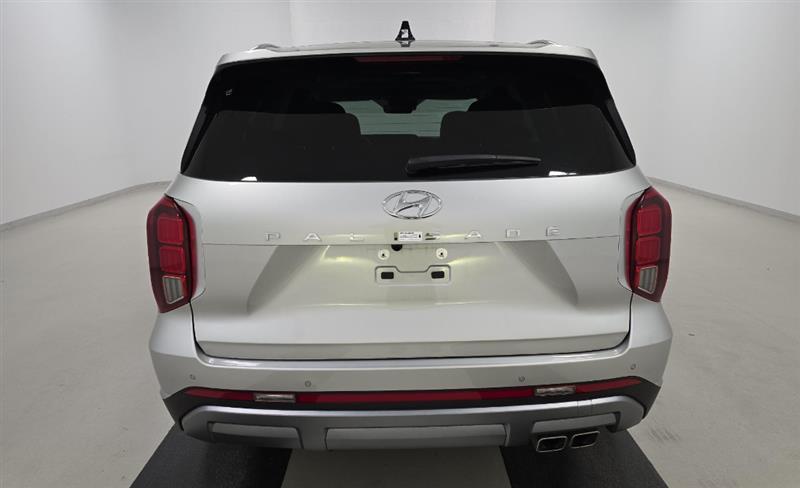 used 2024 Hyundai Palisade car, priced at $36,995