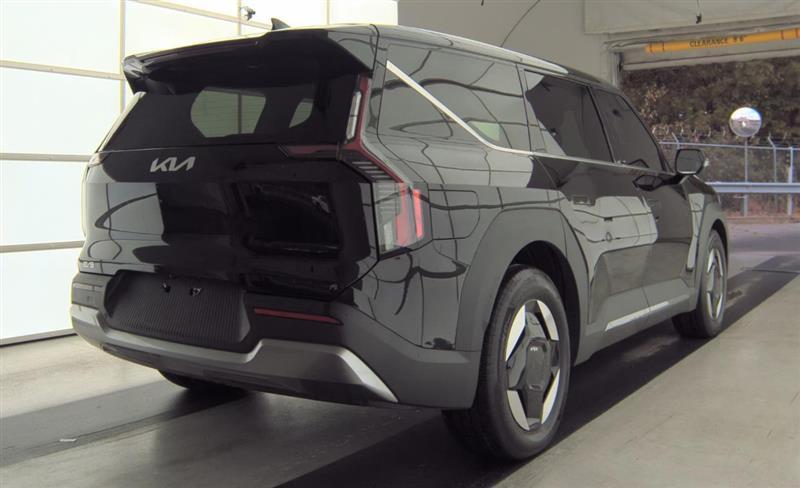 used 2024 Kia EV9 car, priced at $35,995