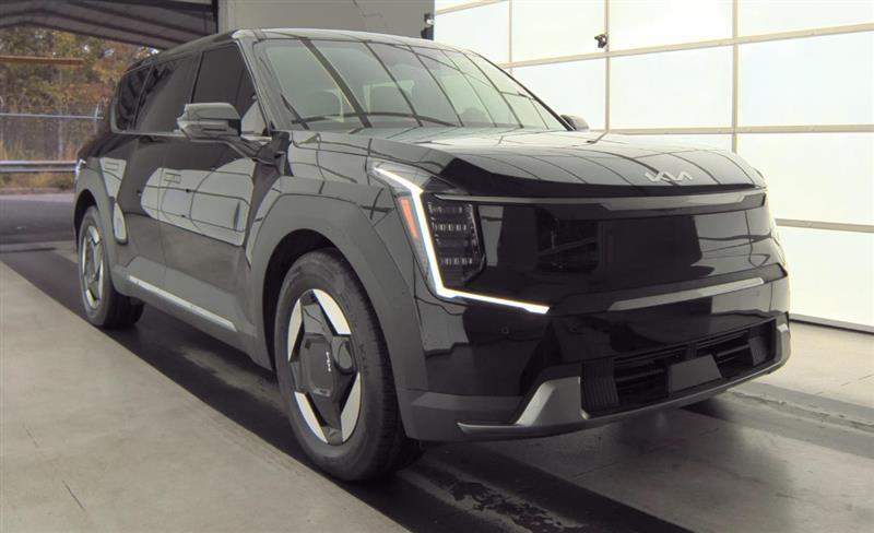 used 2024 Kia EV9 car, priced at $35,995