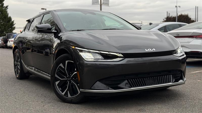 used 2022 Kia EV6 car, priced at $19,995