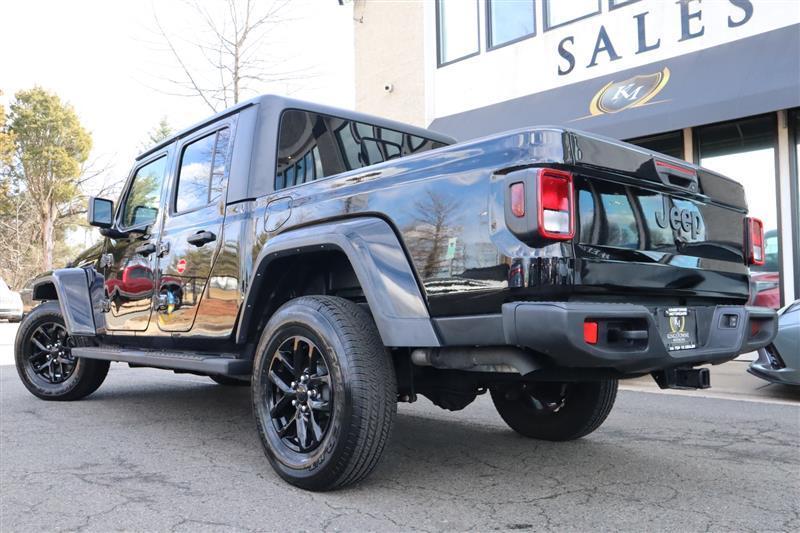 used 2021 Jeep Gladiator car, priced at $27,495