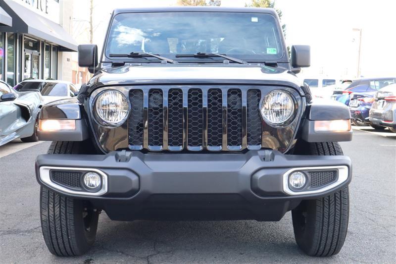 used 2021 Jeep Gladiator car, priced at $27,495