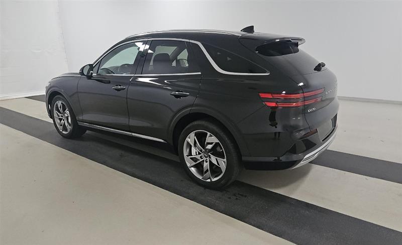 used 2024 Genesis Electrified GV70 car, priced at $27,995