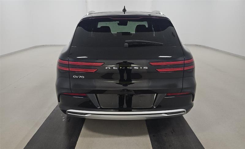 used 2024 Genesis Electrified GV70 car, priced at $27,995