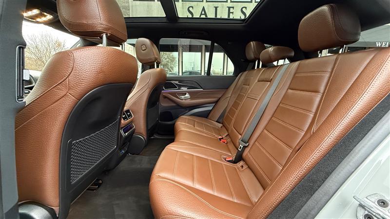 used 2024 Mercedes-Benz GLE 450 car, priced at $61,995