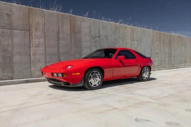 used 1984 Porsche 928 car