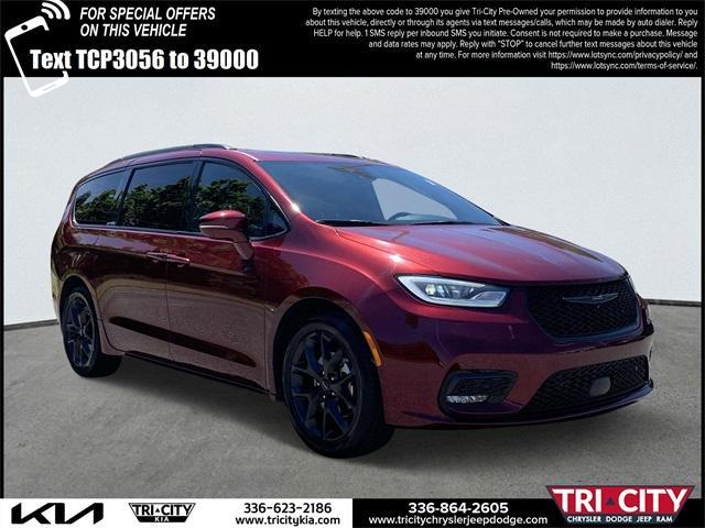 used 2022 Chrysler Pacifica car, priced at $36,500