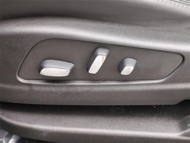 used 2024 Cadillac XT6 car, priced at $43,989