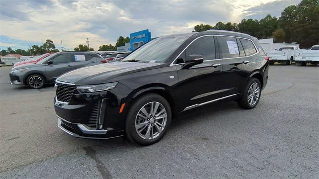 used 2024 Cadillac XT6 car, priced at $43,989