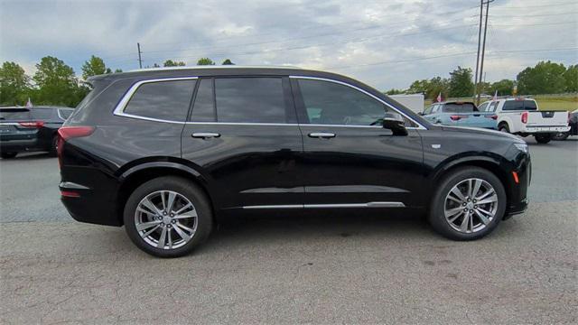 used 2024 Cadillac XT6 car, priced at $43,989