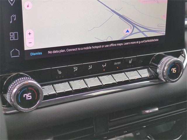 used 2025 GMC Canyon car, priced at $35,680