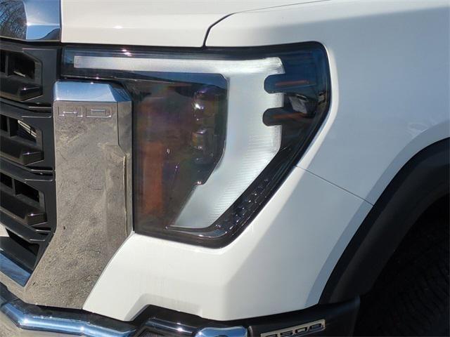 new 2024 GMC Sierra 3500 car, priced at $62,739