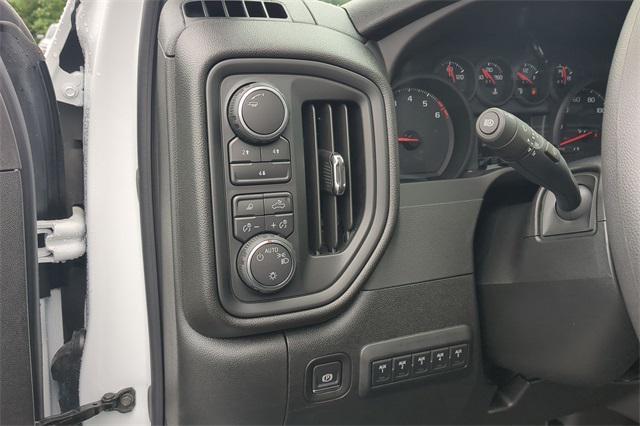 new 2025 Chevrolet Silverado 2500 car, priced at $51,662