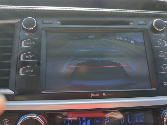 used 2015 Toyota Highlander car, priced at $17,839
