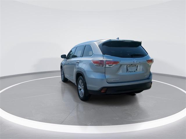 used 2015 Toyota Highlander car, priced at $17,839