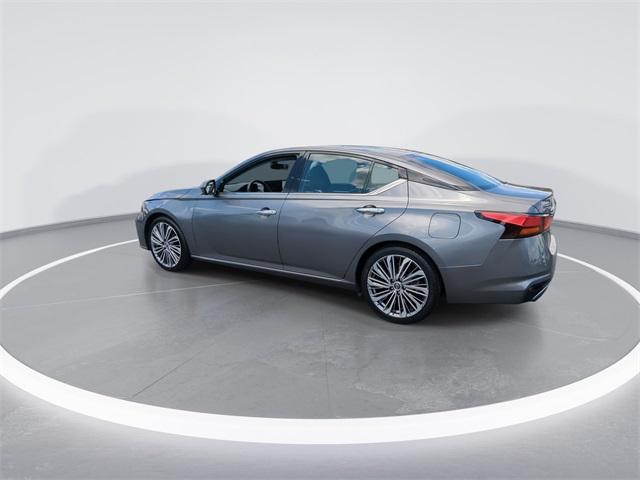 used 2023 Nissan Altima car, priced at $22,700
