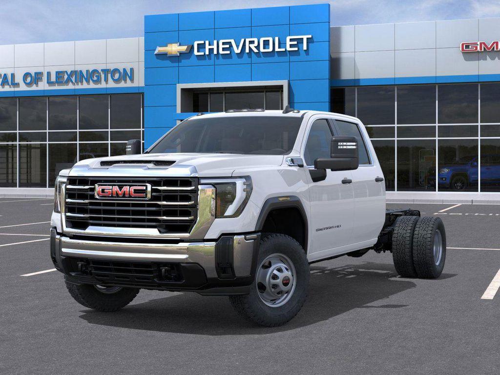 new 2025 GMC Sierra 3500 car, priced at $70,912