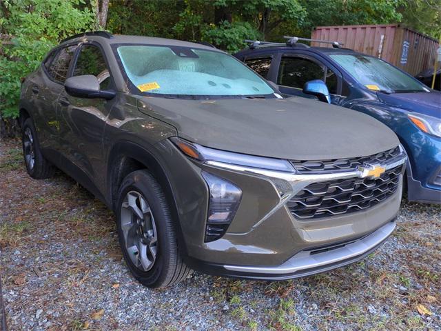 used 2024 Chevrolet Trax car, priced at $22,699