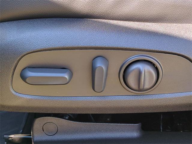 used 2022 Chevrolet Equinox car, priced at $25,593