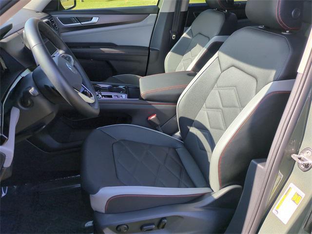 used 2025 Volkswagen Atlas car, priced at $41,275