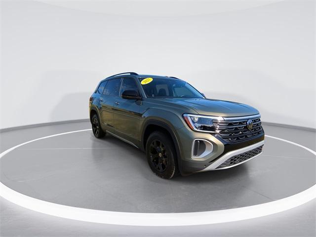 used 2025 Volkswagen Atlas car, priced at $41,275