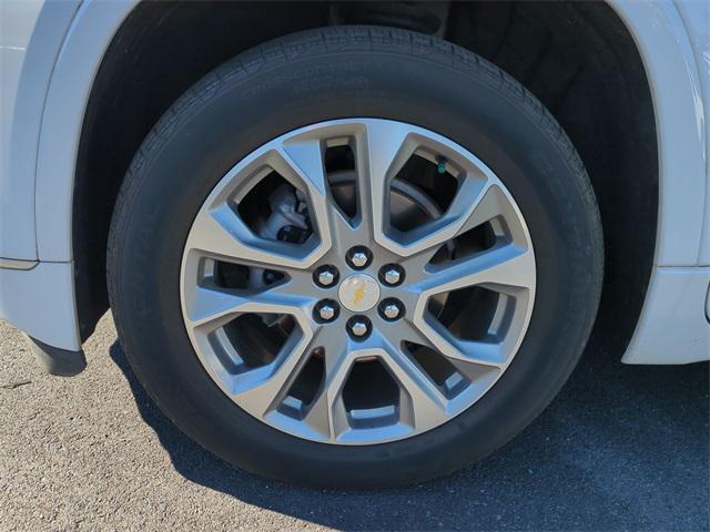 used 2021 Chevrolet Traverse car, priced at $31,862