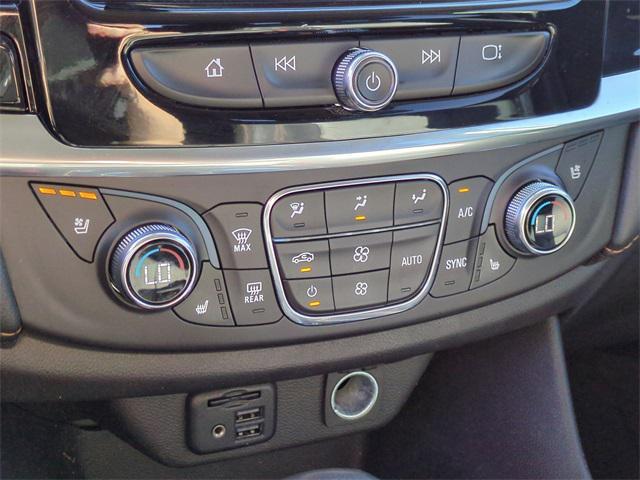 used 2021 Chevrolet Traverse car, priced at $31,862