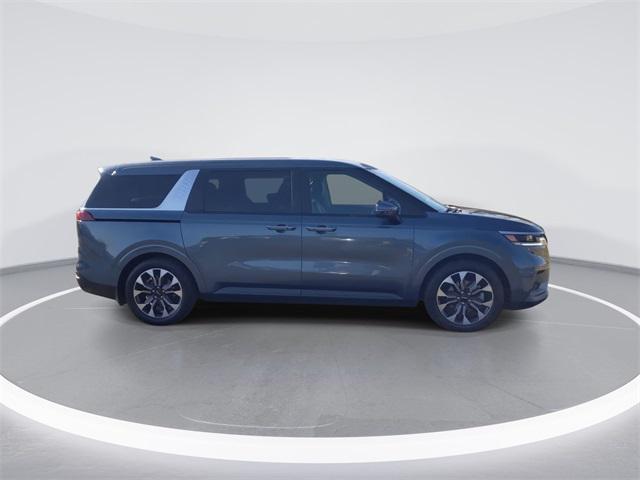 used 2024 Kia Carnival car, priced at $34,353