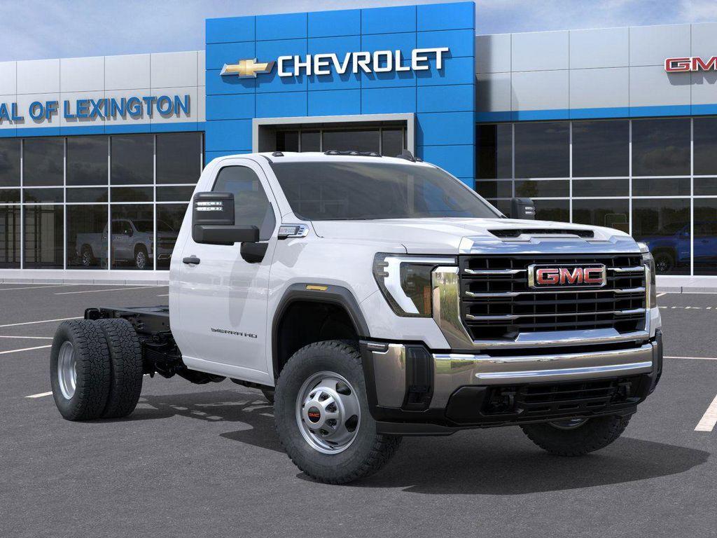 new 2025 GMC Sierra 3500 car, priced at $67,324