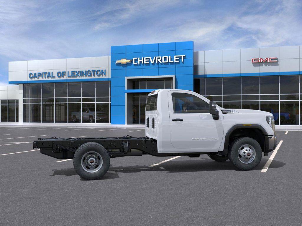 new 2025 GMC Sierra 3500 car, priced at $67,324